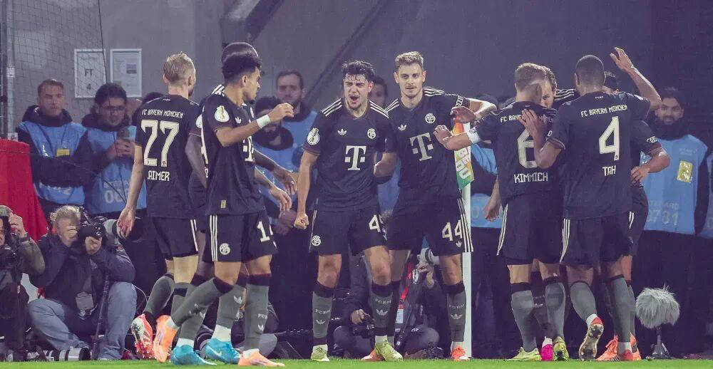 华体会体育平台 - 拜仁慕尼黑首发阵容图 