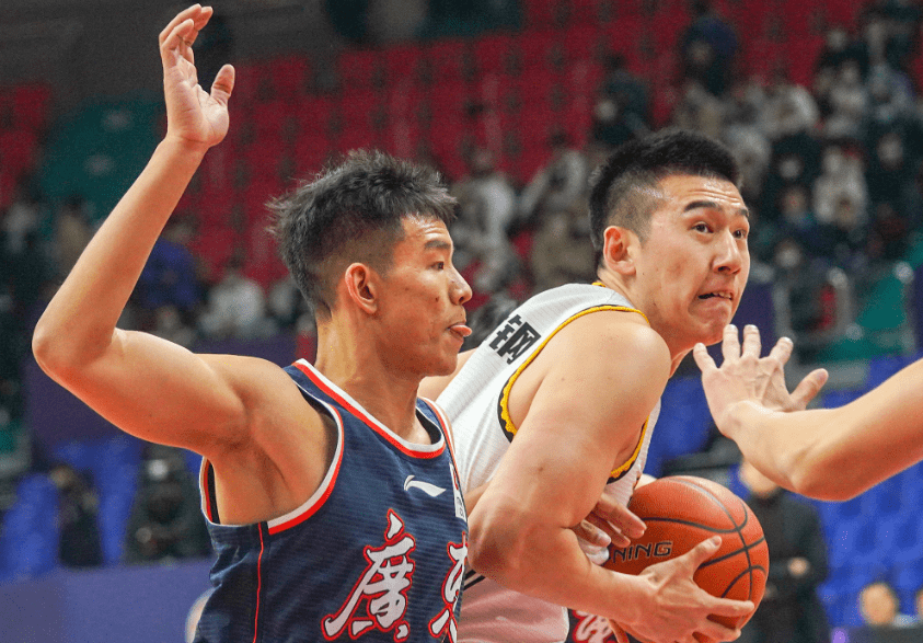 关于国王杯赛程吃紧，武汉三镇冲刺阶段豪取连胜，引发热议，阵容厚度经受考验的信息