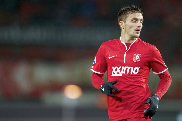 今晚体能课后，斯图加特强势反弹备战荷甲，引发热议，球探报告显示潜力的简单介绍